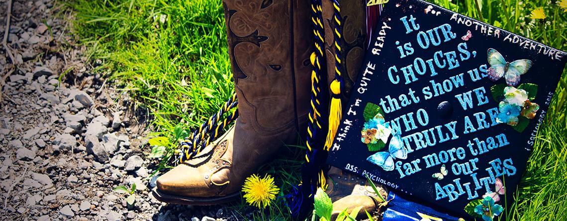 Graduation Cap Decoration Ideas to Fit Every Grad’s Taste