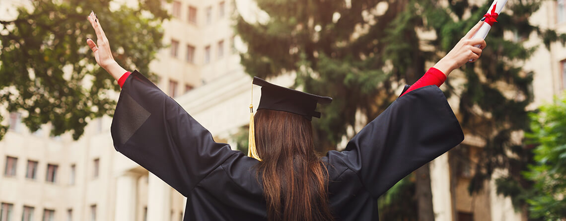 Unique Graduation Gifts for Your Daughter or Granddaughter